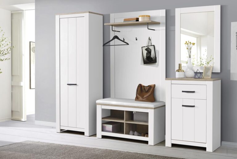 Weißes Flurmöbel-Set: Garderobe, Bank, Schrank und Spiegel.