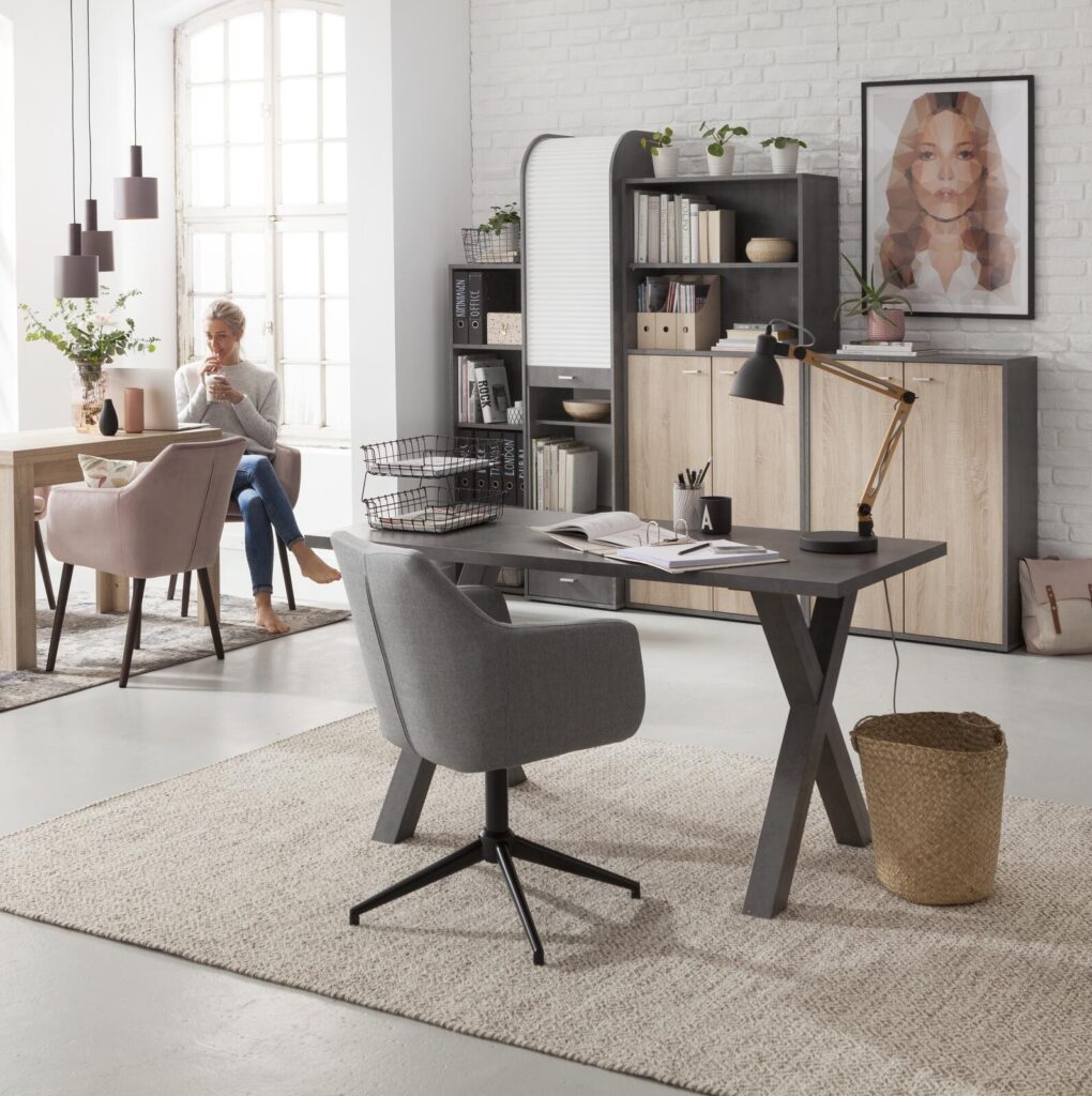 moderner schreibtisch in schwarz