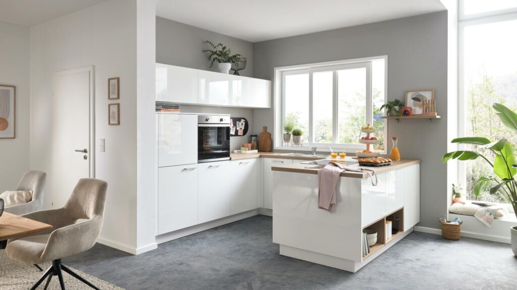 Kuechenformen Interliving Moderne U Kueche Weiss Hochglanz