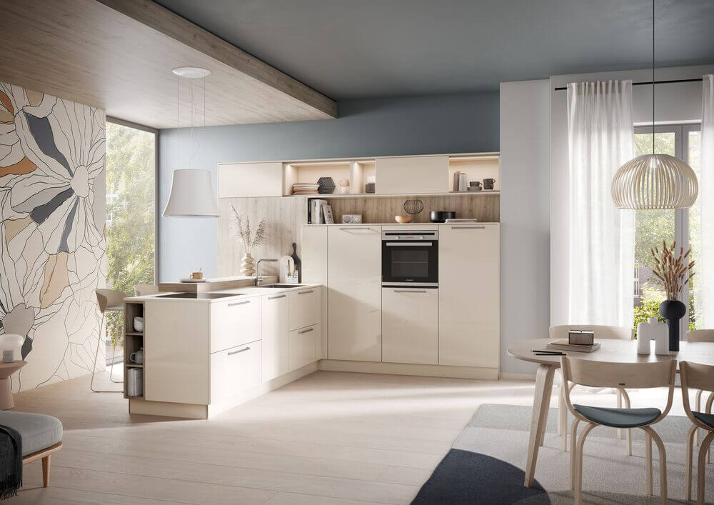 Häcker L-Küche Klassischer Stil Hochglanz Crema Magnolia